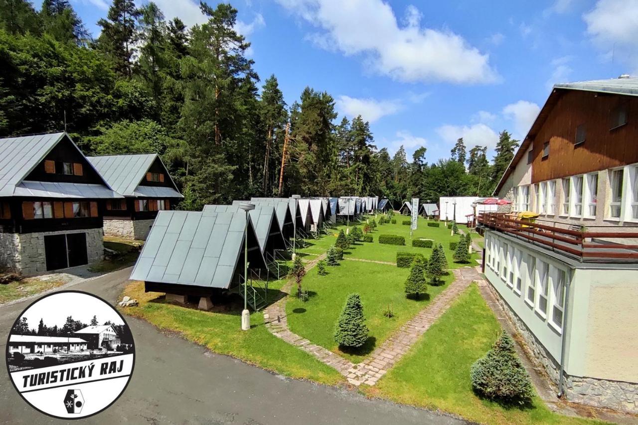 Turisticky Raj Villa ฮราบูชิเซ ภายนอก รูปภาพ